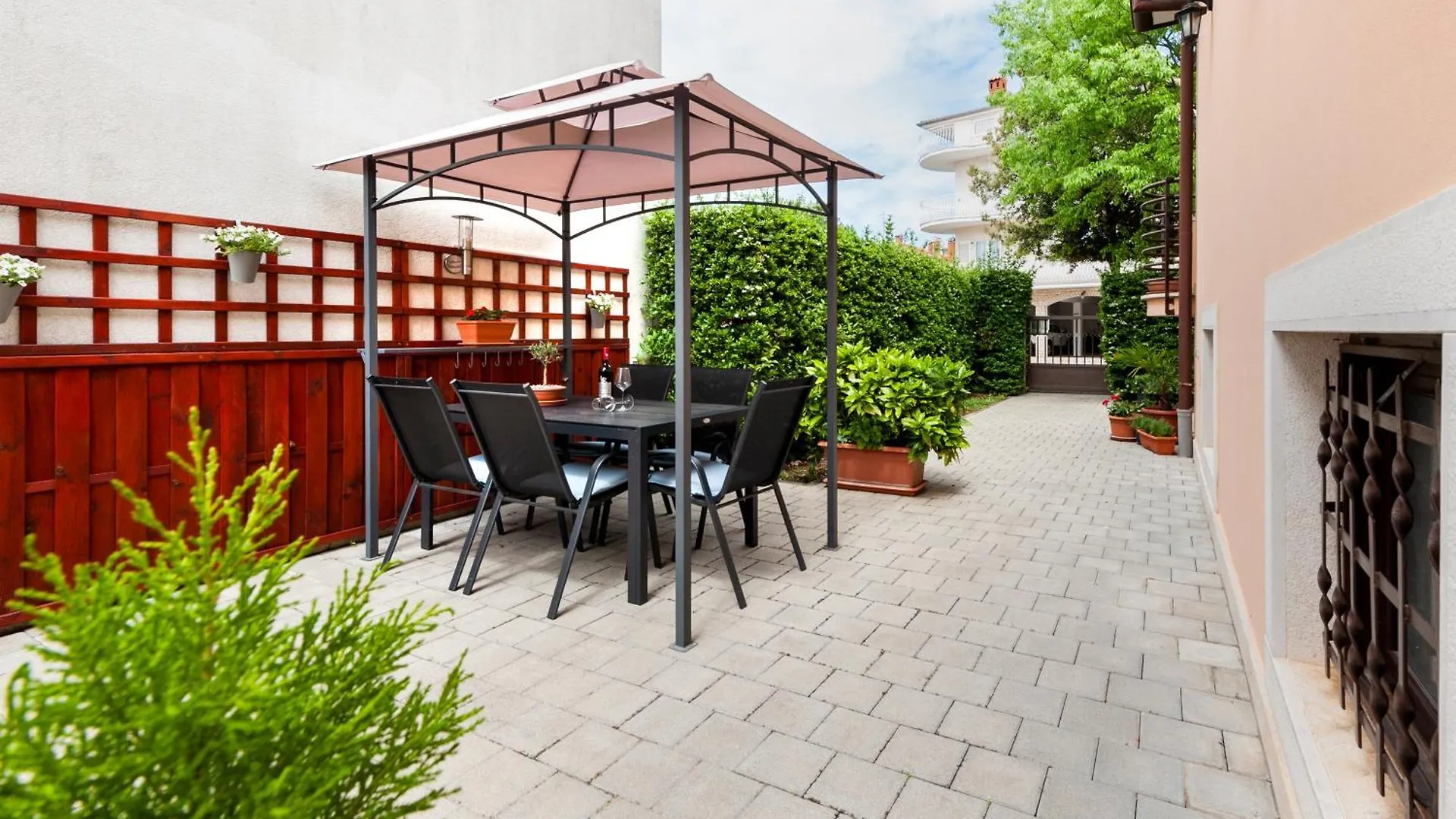 רוביני Olea Magica Apartments